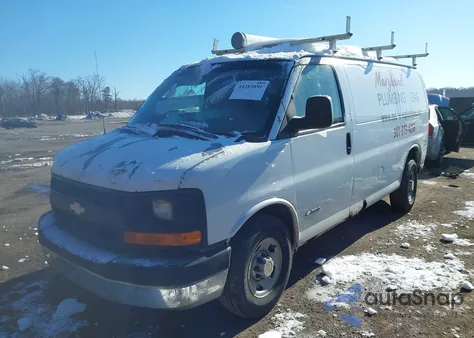 2006 Chevrolet Express Work Van z USA, uszkodzony, nr VIN 1GCGG25V561186387